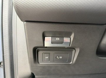 Land Rover Discovery Sport SUV Facelifting 2.0 D I4 240KM 2020 Land Rover Discovery Sport 240KM,4x4,HSE,R-Dynamic, zdjęcie 30