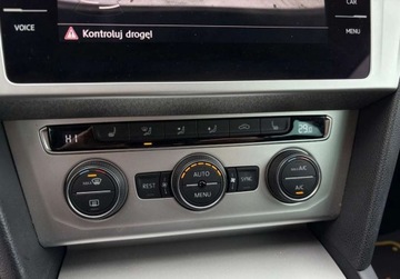 Volkswagen Passat B8 Variant 1.8 TSI BlueMotion Technology 180KM 2017 Volkswagen Passat 1.8 TSI DSG 180KM navi bezwypadkowy GWARANCJA KAMERA102, zdjęcie 30