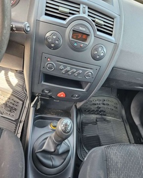 Renault Megane II Sedan 1.6 i 16V 115KM 2004 Renault Megane Renault Megane 1.6 Benzyna 115KM, zdjęcie 13