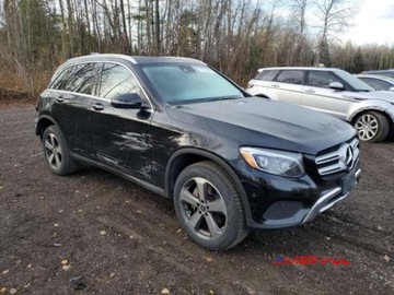 Mercedes GLC C253 2018 Mercedes-Benz GLC 2018 r.2,0L 300 4 MATIC 2.0 Benzyna 241KM, zdjęcie 2