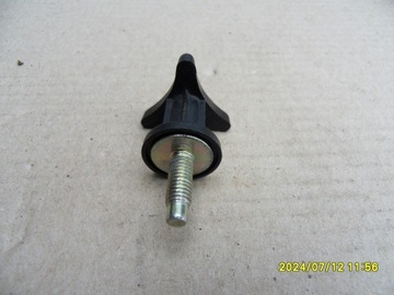 ГАЙКА КРЕПЛЕНИЯ ЗАДНЕГО ФОНАРА, RENAULT CLIO II