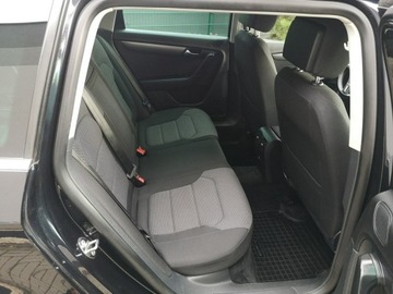Volkswagen Passat B7 Variant 2.0 TDI CR DPF BlueMotion 140KM 2011 Volkswagen Passat 2.0 TDI 140KM Klimatronic, zdjęcie 22