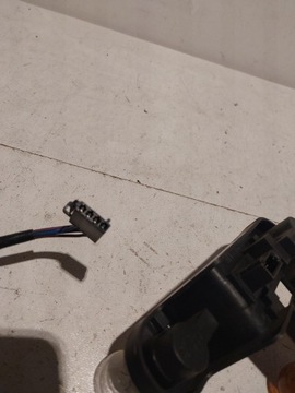 SAAB 9-3 93 II 2 SEDAN LEVÝ ZADNÍ VLOŽKA SVĚTLA ŽÁROVEK ZÁSTRČKA ODPOR