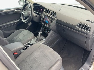 Volkswagen Tiguan II SUV Facelifting 1.5 TSI 150KM 2023 Volkswagen Tiguan TSI 150KM Elegance DSG FVAT23 MATRIX Kamery 360, zdjęcie 9