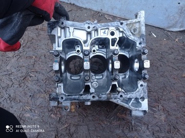 BLOK MOTORU H4B B408 0.9 TCE 110116559R