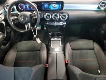 Mercedes CLA C118/X118 2024 Mercedes-Benz CLA 250 4Matic 2024 2.0l 2.0 Benzyna 221KM, zdjęcie 8