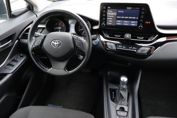 Toyota C-HR I Crossover Facelifting 1.8 Hybrid 122KM 2022 Toyota C-HR 1.8 Hybrid, Serwis ASO, Automat, zdjęcie 6