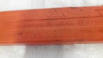 TRÓJKĄT OSTRZEGAWCZY AUDI A4 B5 KOMBI 8D9860251A