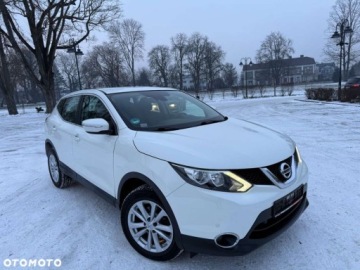 Nissan Qashqai II Crossover 1.2 DIG-T 115KM 2015 Nissan Qashqai Nissan Qashqai 1.2 DIG-T N-Vision 1.2 Benzyna 115KM, zdjęcie 13