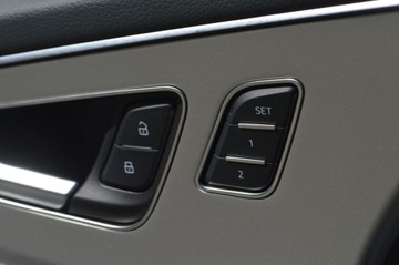 Audi Q8 Q8-e 3.0 55 381KM 2023 Audi Q8 3.0 Hybryda Plug-in 381KM, zdjęcie 16