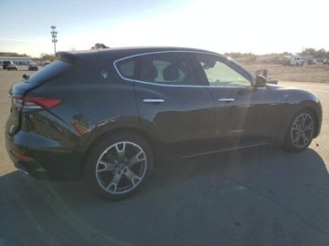 Maserati Levante 2023 Maserati Levante 2023, 3.0L, 4x4, GT, od ubezpieczalni 3.0 Benzyna 345KM, zdjęcie 2