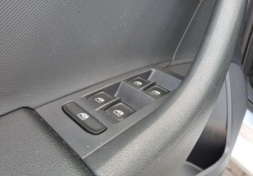 Skoda Rapid II Liftback Facelifting 1.0 TSI 95KM 2019 Skoda RAPID Ambition 1.0 TSI 95 KM SmartLink Tempomat Klima Salon PL ASO V, zdjęcie 15