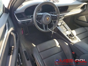 Porsche 911 992 2021 Porsche 911 _Turbo S_992_4x4_3.8 L_640 km_2021r 3.8 Benzyna 640KM, zdjęcie 6