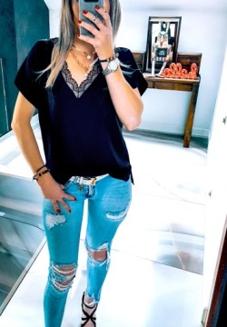 . БЕЛАЯ ЭЛЕГАНТНАЯ БЛУЗКА С ВЕРХОМ КОСТЮМА