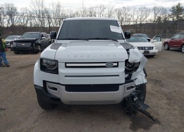 Land Rover Defender IV (L663) 90 2.0 i4P 300KM 2023 Land Rover Defender 2023r., 110 S, 2L, od ubezpieczalni 2.0 Benzyna 300KM, zdjęcie 2