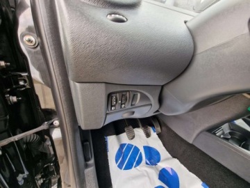 Renault Twingo II Hatchback 3d 1.2 16v 75KM 2011 Renault Twingo 1.2 75Ps Panorama Pol skory Alu Czarny 1.2 Benzyna 75KM, zdjęcie 11