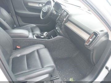 Volvo XC40 2021 Volvo XC 40 T5 Inscription 2021 2.0l 2.0 Benzyna 248KM, zdjęcie 9