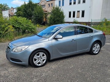 Opel Insignia I Sedan 1.8 Twinport ECOTEC 140KM 2010 Opel Insignia 1,8 140 KM Navi Tempomat, zdjęcie 1