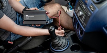 Przetwornica Newell czysta sinusoida 12V/230V 300W