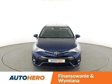 Toyota Avensis III Wagon Facelifting 2015 2.0 D-4D 143KM 2015 Toyota Avensis Executive skóra panorama navi, zdjęcie 10