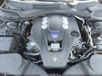 Maserati Ghibli III 2018 Maserati Ghibli S Q4 Gransport 2018 3.0l 3.0 Benzyna 424KM, zdjęcie 8