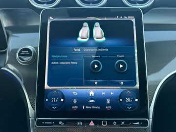 Mercedes GLC C254/X254 Coupe 2.0 220d 197KM 2024 Mercedes-Benz GLC 220 d 4 MATIC Coupe AMGPremium PlusBurmesterJasne Wnetrze, zdjęcie 21