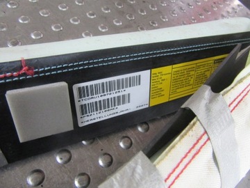 DODGE NITRO 2007 ZÁVĚS VZDUCHOVÁ PRAVÁ LEVÝ