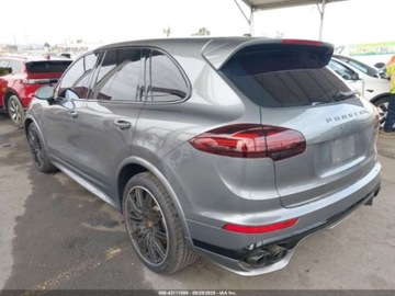 Porsche Cayenne III 2018 Porsche Cayenne GTS 2018 3.6l 3.6 Benzyna 440KM, zdjęcie 3