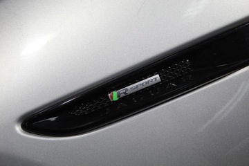 BLATNÍK LEVÝ PŘEDNÍ JAGUAR XF II X260