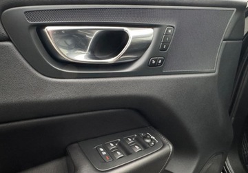 Volvo XC60 II 2023 Volvo XC 60 B4 FullLed El.Klapa Fotele Pamieci Skora Kamera Line Assist Gw, zdjęcie 18