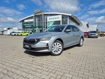 Skoda Octavia IV Liftback 1.5 TSI EVO 150KM 2026 Skoda Octavia Drive 1.5 150KM Auto z placu