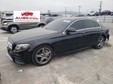 Mercedes Klasa E W213 2020 Mercedes-Benz Klasa E 350, 2020r., 2.0L 2.0 Benzyna 255KM