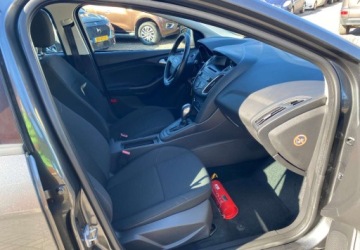 Ford Focus III Sedan Facelifting 1.0 EcoBoost 125KM 2015 Ford Focus FORD FOCUS Benzyna 125KM, zdjęcie 11