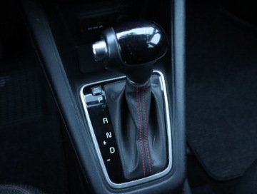 Kia Venga Mikrovan Facelifting 1.6 DOHC 124KM 2016 Kia Venga 1.6 CVVT, Salon Polska, Serwis ASO, zdjęcie 15