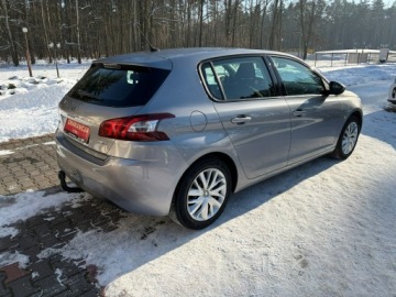 Peugeot 308 II 2014 Peugeot 308 hatchback 1.6 HDI 120 KM Nawigacja Hak, zdjęcie 6