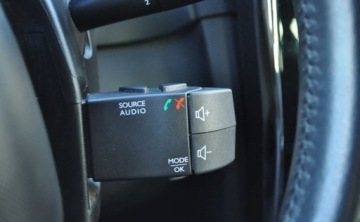 Renault Clio IV Grandtour  1.2 16V 74KM 2014 Renault Clio Benzyna Klimatyzacja Grzane fotele Tempomat 1.1 Benzyna 73KM, zdjęcie 26