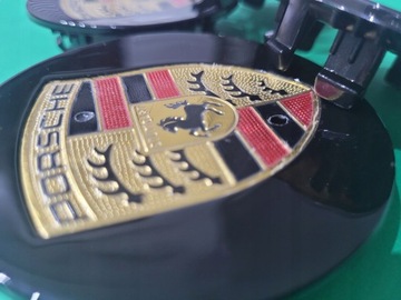 Колпаки ступиц для Porsche 76 мм Черные