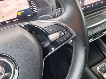 Skoda Octavia IV Liftback 1.5 TSI EVO 150KM 2022 Skoda Octavia serwis ASO 1.5TSI eTEC 150KM hak bezwypadkowy ACC navi Smart, zdjęcie 23