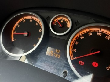 Opel Corsa D Hatchback 1.2 Twinport ECOTEC 80KM 2007 Opel Corsa D 1.2B 2007r Klimatyzacja Nawigacja, zdjęcie 16