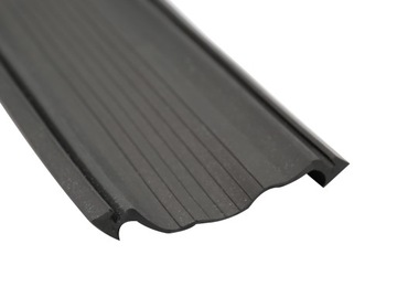 Нижнее уплотнение - секционные ворота Вишневского