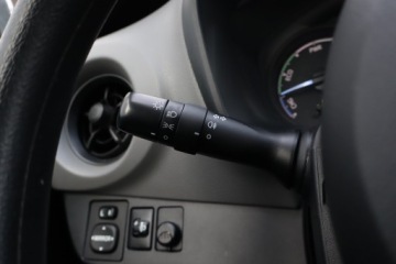 Toyota Yaris III Hatchback 5d Facelifting 2017 1.5 Hybrid 100KM 2020 Toyota Yaris 1.5 Hybrid, Salon Polska, zdjęcie 18