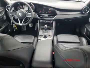 Alfa Romeo Giulia II 2017 Alfa Romeo Giulia 2017 r., 2,0L TI 2.0 Benzyna 280KM, zdjęcie 7