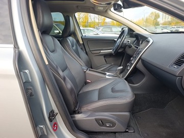 Volvo XC60 I SUV 3.0 T6 304KM 2013 VOLVO XC60 T6, Automat, Dokumentacja , AWD, Podgrzewane 4 fotele, zdjęcie 5