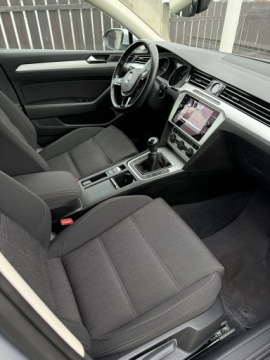 Volkswagen Passat B8 Variant 2.0 TDI BlueMotion SCR 150KM 2019 Volkswagen Passat 2,0 tdi 150 ps ładny swieżo, zdjęcie 7