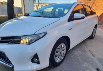Toyota Auris II Touring Sports Hybrid 135 136KM 2014 Toyota Auris Hybryda Kamera GetHelp 1.8 Hybryda 136KM, zdjęcie 7