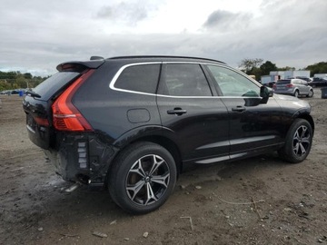 Volvo XC60 II 2022 Volvo XC 60 B5 Momentum 2022 2.0 Benzyna 247KM, zdjęcie 3