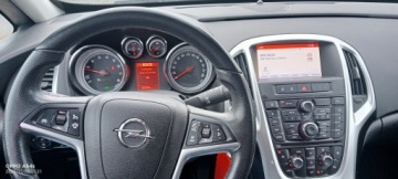 Opel Astra J GTC 1.4 Turbo ECOTEC 140KM 2014 Opel Astra GTC 1,4 turbo benzyna 2014, zdjęcie 9