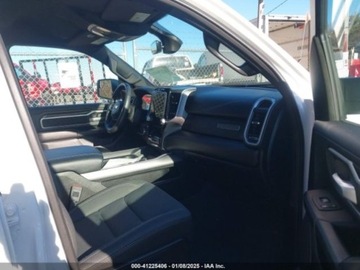  RAM 1500 2023r., 4x4, 3.6L 3.6 Benzyna 305KM, zdjęcie 7