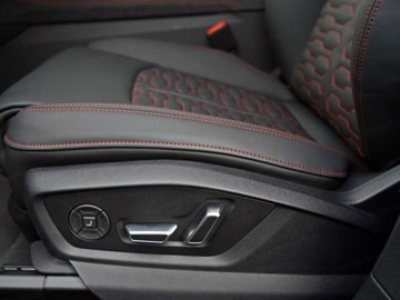 Audi Q8 2025 AUDI Q8 RSQ8 TFSI quattro Performance Suv 4.0 (640KM) 2025, zdjęcie 6
