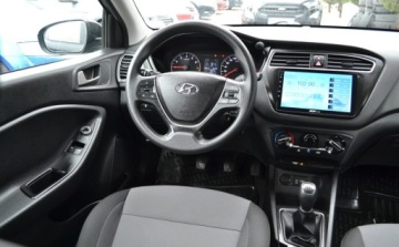 Hyundai i20 II Hatchback 5d Facelifting KAPPA 1.2 MPI 75KM 2018 Hyundai i20 Bezwypadkowy - Niski przbieg - OPLACONY - Super Stan 1.2 75KM, zdjęcie 4